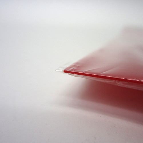 【クリックでお店のこの商品のページへ】塩ビ板 250×360×0.5mm 赤