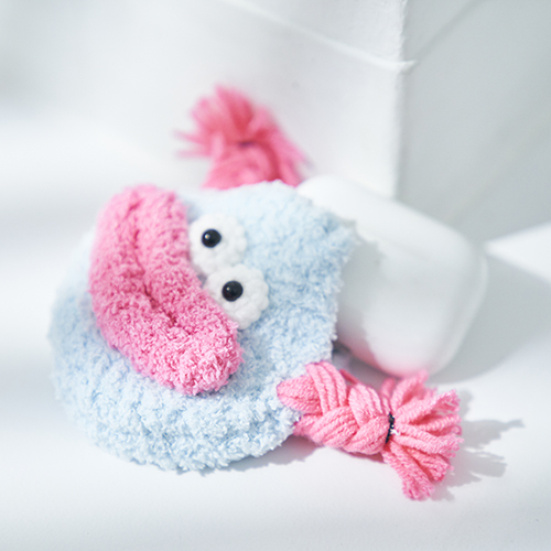 マカロニエッジ（macaroni edge） モコモコモンスターポーチ ピンク