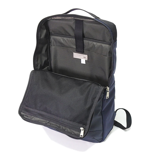 シー（CIE） VARIOUS SQUARE BACKPACK-01 021826 ネイビー｜【ハンズ