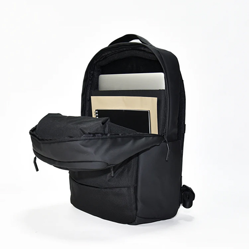 インケース（Incase） City Compact Backpack With 1,680D