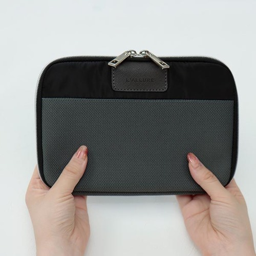 ラボクリップ（LABCLIP） ラリュール マルチポーチ A26-LLMU-BL ベビー