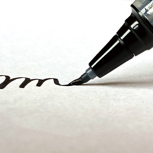 呉竹 ZIG Letter Pen ココイロ（COCOIRO） 極細 LPCF010-08 ブラック