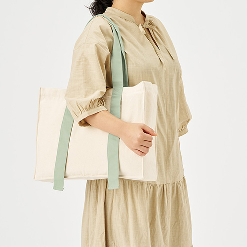 マークレススタイル（MARKLESS STYLE） 大うちわが入る推し活キャリー