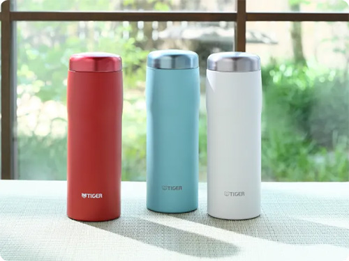 TIGER タイガー Pagongコラボ 魔法瓶 480ml タイガー魔法瓶（TIGER） 真空断熱炭酸ボトル 480mL MJF－A048AG 浅葱